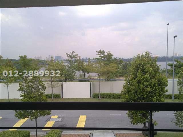 lake view from room