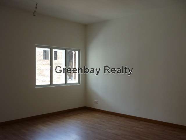 Spacious 2nd Bedroom