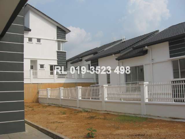Spacious land give you an infinity of gardening