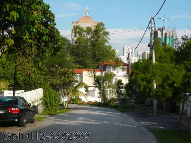 Road to left of land - Millenium Tower at back