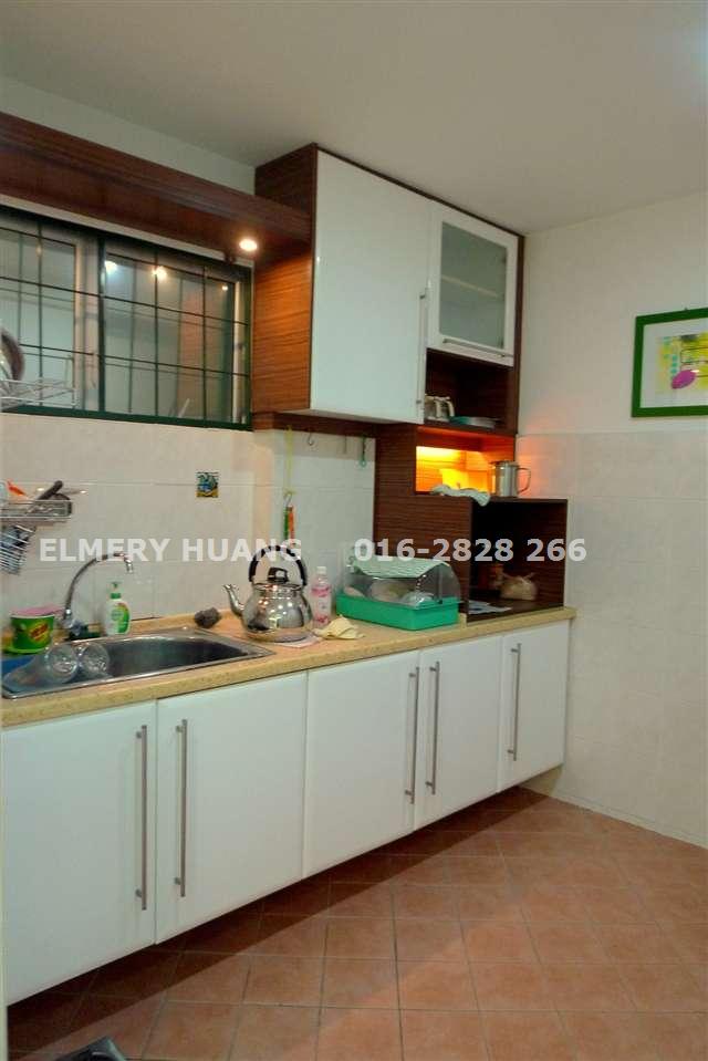 DRY KITCHEN