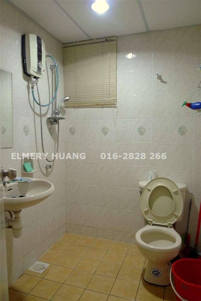2ND BATHROOM