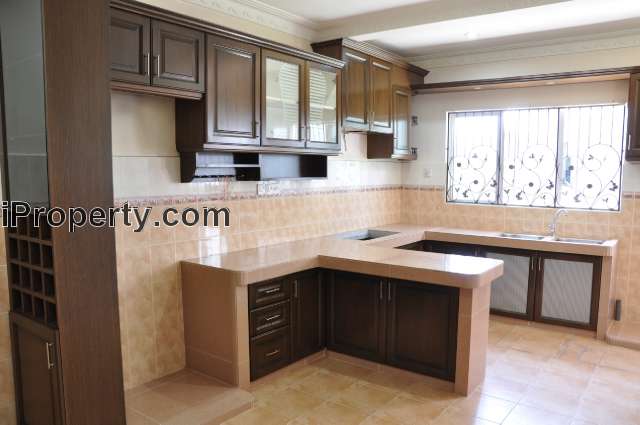 Kitchen Cabinet