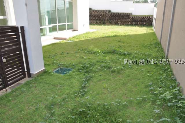 Side Garden