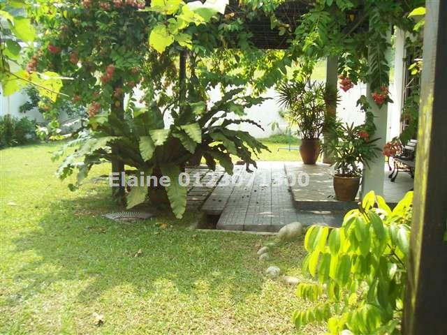 Side Entrance Verand