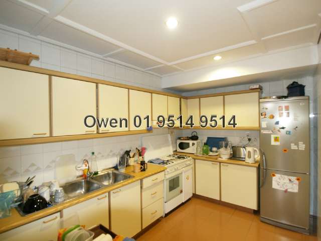 Kitchen Cabinet