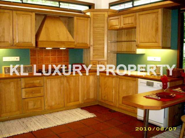 Dry Kitchen