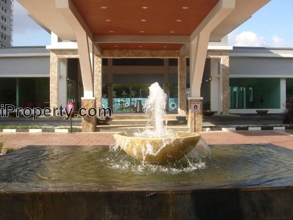 JoshLow 012-2949719