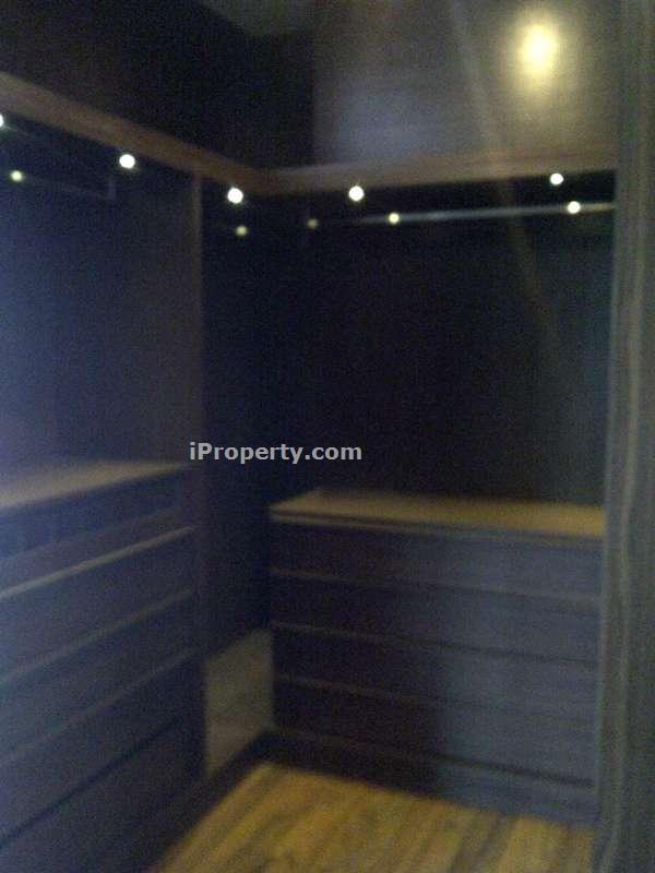 Super Wardrobe