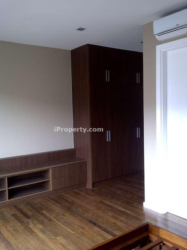 Room 3