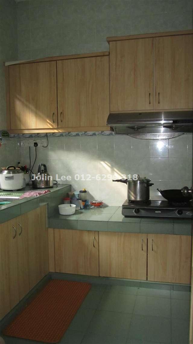 Wet Kitchen
