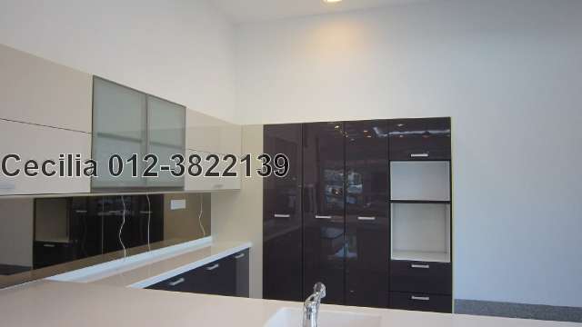 dry kitchen