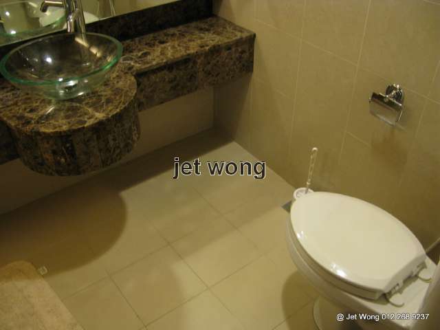 bathroom hotel style