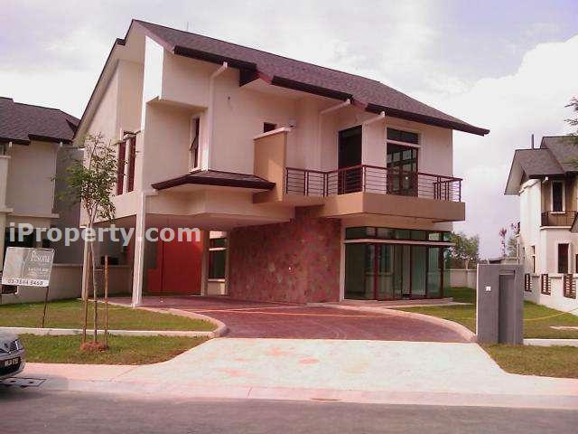 Entrance leading to house