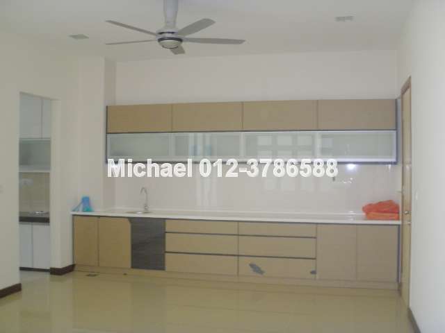 Dining area ; kitchen cabinet.