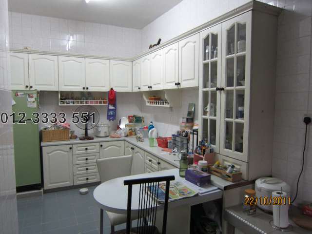 Dry Kitchen