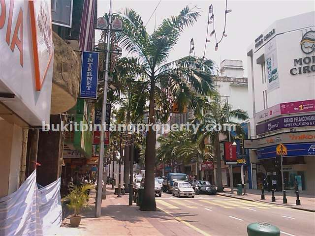 bukit bintang main road view
