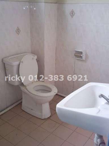 ricky 012-383 6921