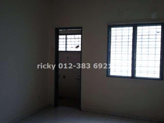 ricky 012-383 6921