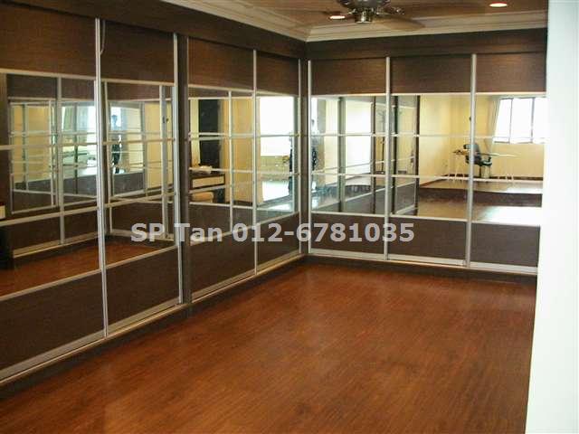 master bedroom 4