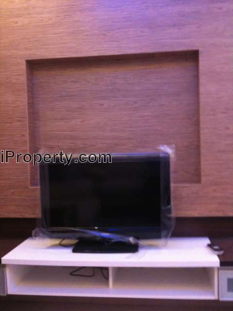LCD TV
