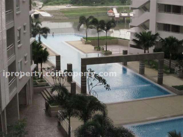Infinity Swimming Pool