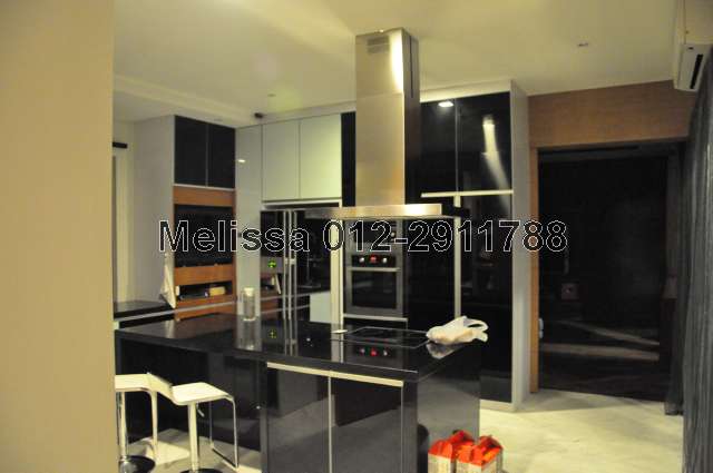 Practical dry kitchen