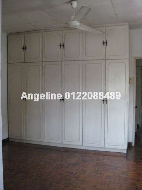 Bedroom wardrobe