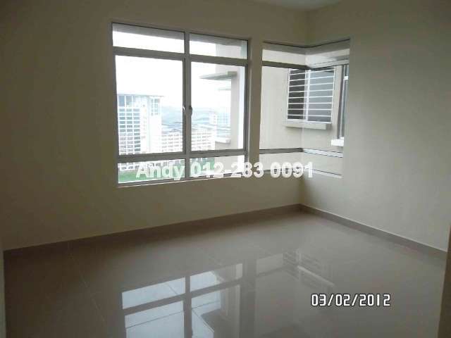 Spacious Master Bedroom