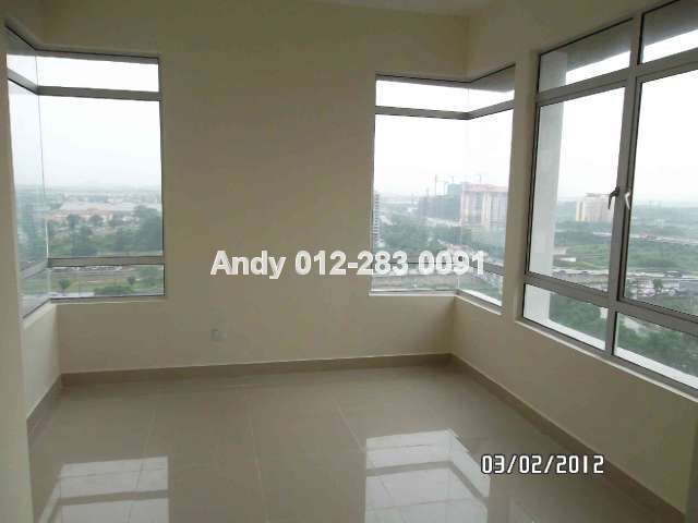 Spacious 2nd Bedroom