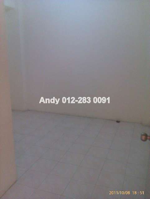 2nd Bedroom