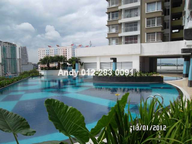 Beautifully Landscapped Swimming Pool