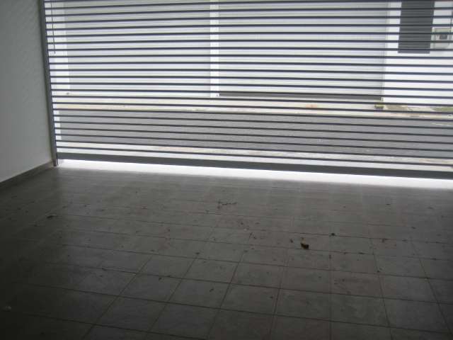 Car Porch with Roller