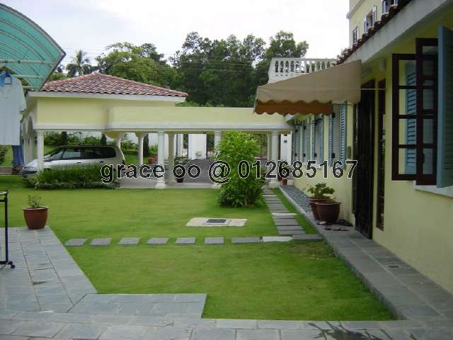 Side Garden