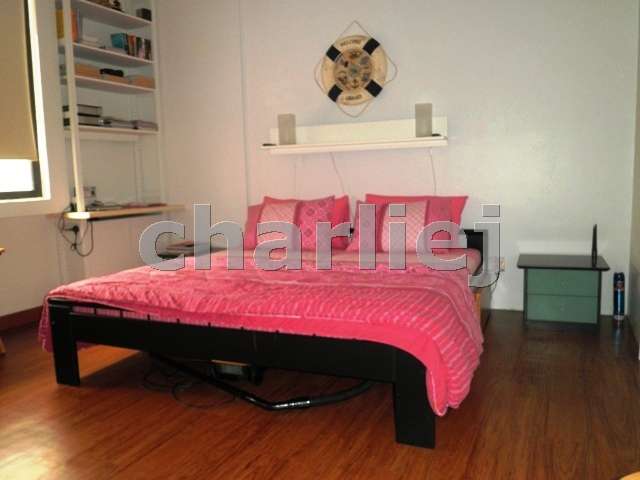 ROOM 1