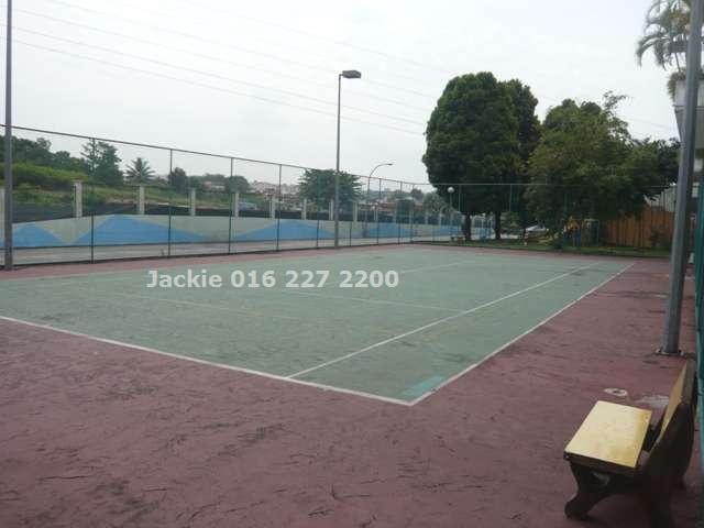 Table tennis court
