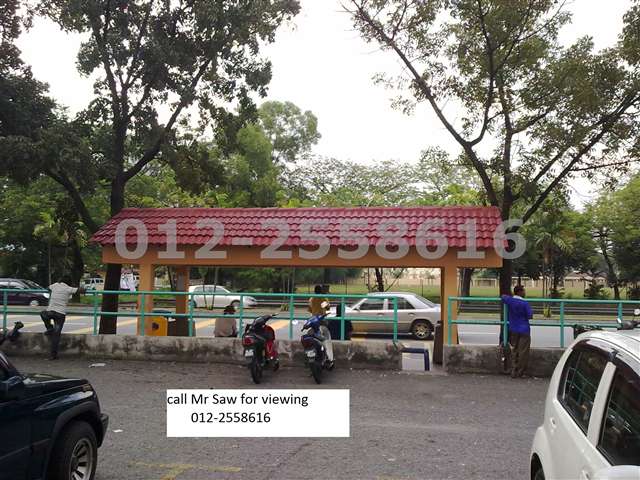 Bus stop nearby