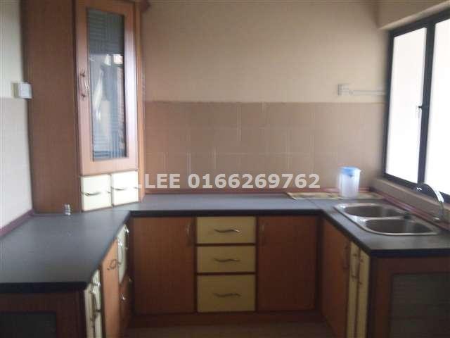 CC.LEE 0166269762