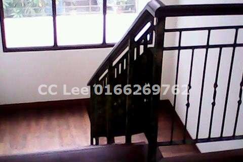 CC Lee 0166269762