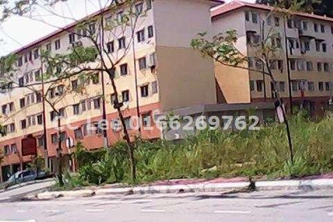 CC Lee 0166269762