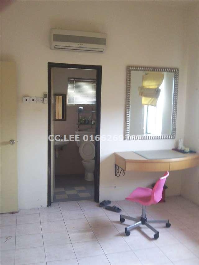 CC.LEE 0166269762