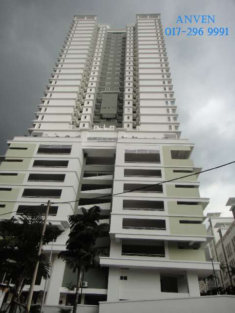 Endah Promenade Side View