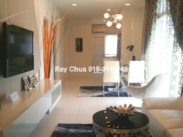 SHOWHOUSE GROUND FLOOR: Living and Dining Area