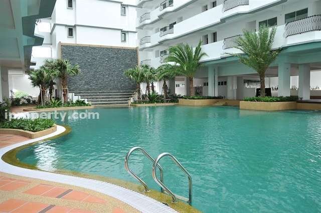 Cassia Swimming Pool