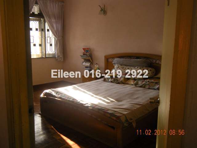 Master Bed Room