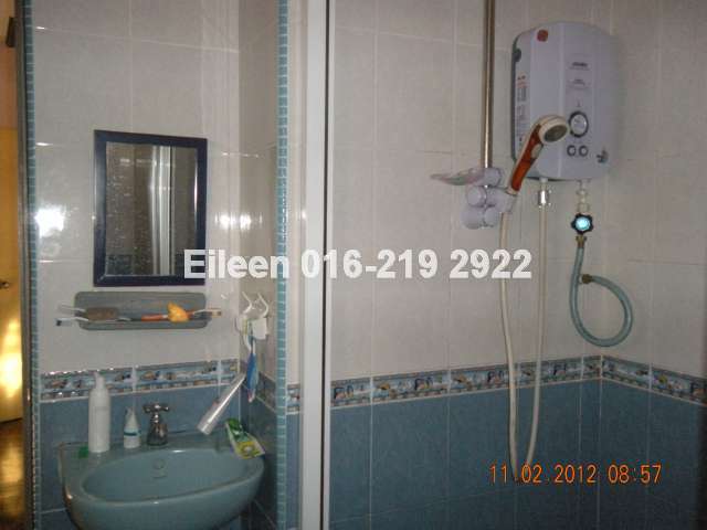 Master bed room toilet with heater