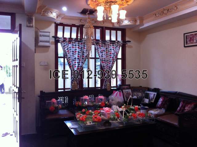 LIVING HALL