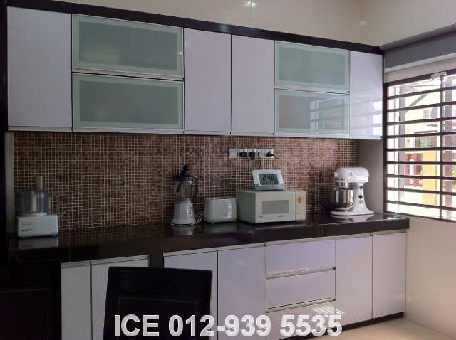 DRY KITCHEN