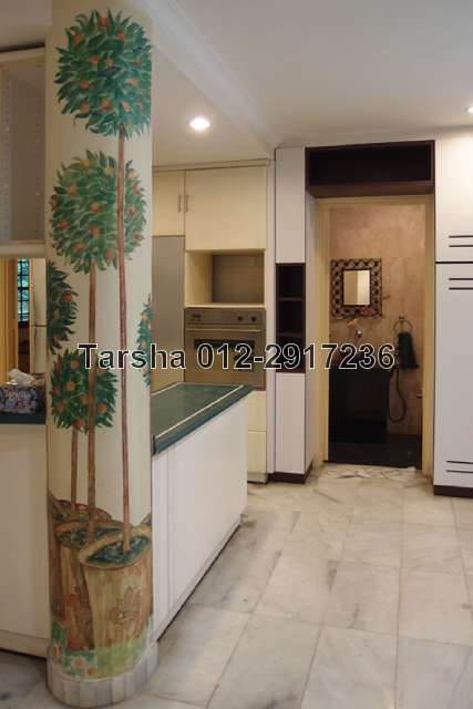 Kitchen/Powder Room