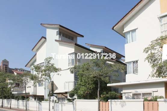 Villa Mas Environment